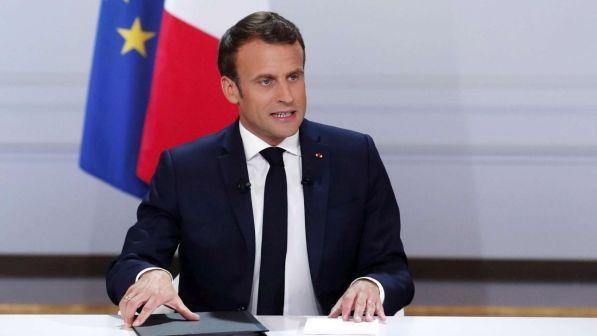 Migranti, Macron: "Serve fermezza, bisogna ascoltare il popolo"