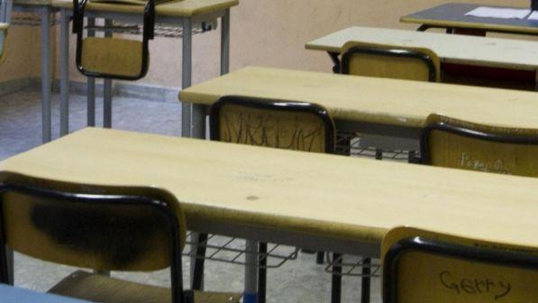 "Una docente all'esame di maturità ha detto che l'Aids si contrae con i rapporti omosessuali": la denuncia di Gay Center