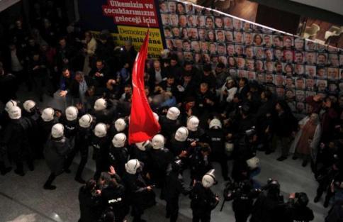 Turchia, commissariata l'agenzia Cihan dopo il caso Zaman