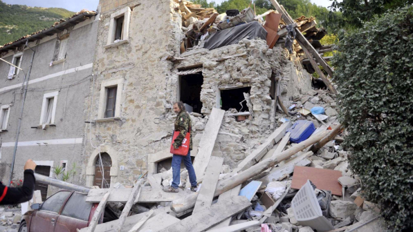 Bimba di pochi mesi estratta senza vita dalle macerie ad Arquata