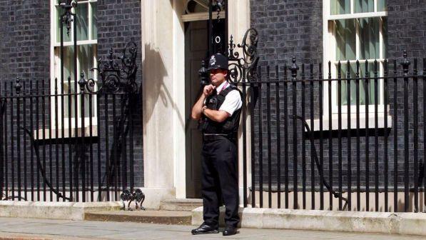 Brexit, la May rimpiazza i ministri ribelli con due suoi fedelissimi