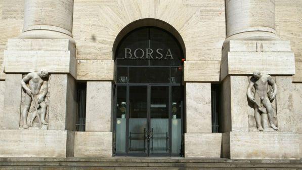 Borsa, Piazza Affari chiude in lieve rialzo: Ftse Mib a +0,05%