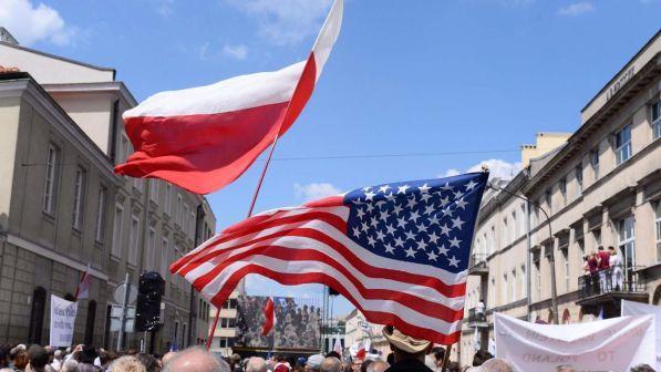 Monito di Trump alla Russia: "La smetta di destabilizzare l'Ucraina"