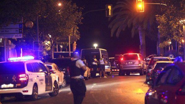 Attacco sventato a Cambrils, morta una donna ferita nel blitz