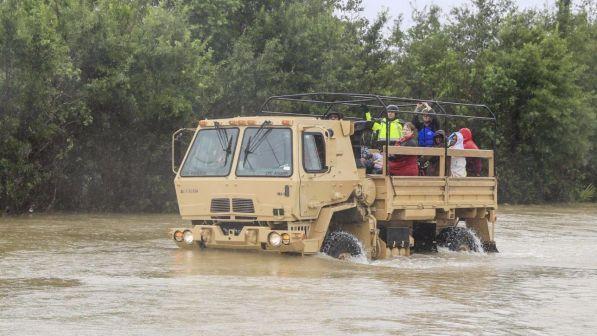 Harvey, 24mila soldati Guardia nazionale dispiegati in Texas