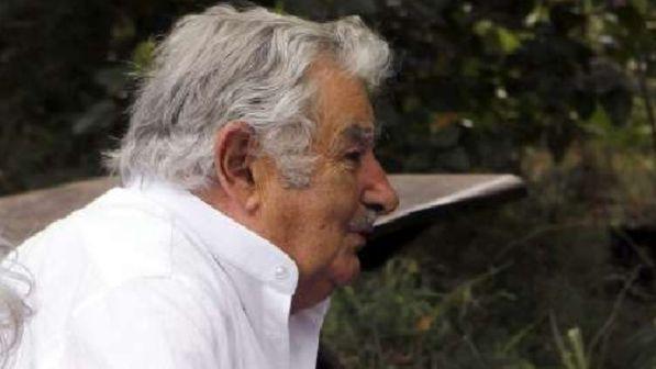 Uruguay, ex presidente "Pepe" Mujica annuncia dimissioni da Senato