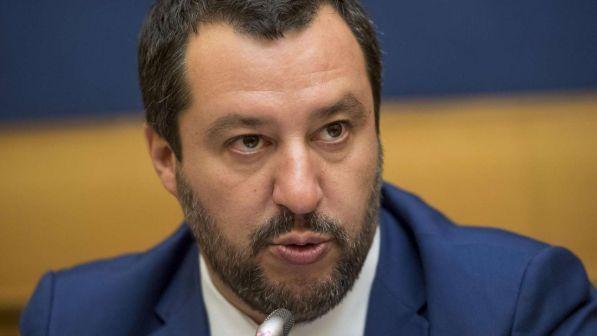 Lega, Salvini frena sul simbolo: "Non vogliamo cambiarlo"