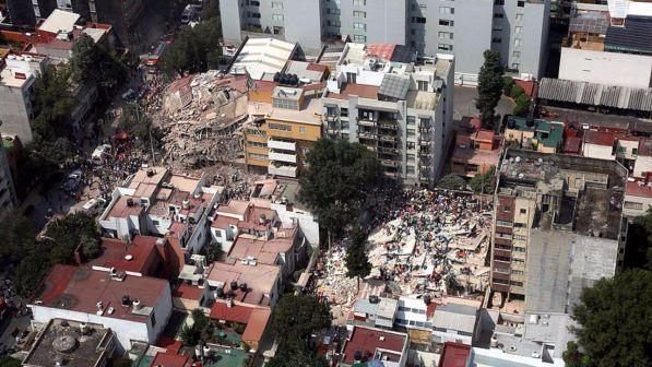 Terremoto in Messico, i morti salgono a 226