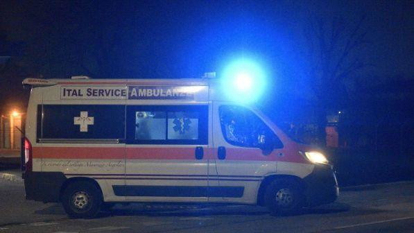 Ancona, donna si uccide nel cimitero davanti tomba genitori