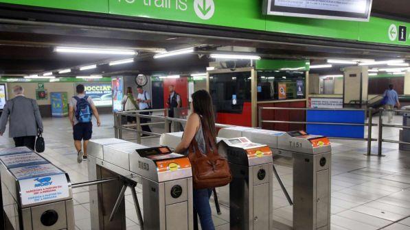 Milano, scattano le nuove tariffe: biglietto metro sale a 2 euro