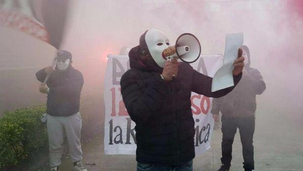 Blitz Forza Nuova sotto sede La Repubblica, due denunciati