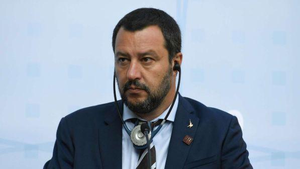 Salvini: "Ci vorranno 50 anni per espellere 500mila clandestini"