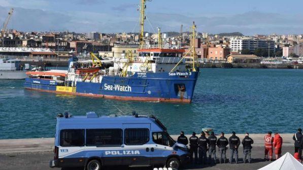 Migranti, Salvini: "Sea Watch 3 è una nave pirata, pronti strumenti di sicurezza"