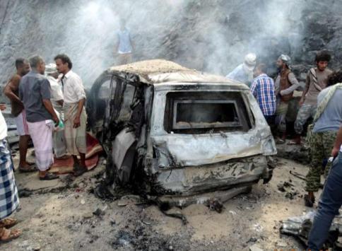 Yemen, 22 morti in attacchi suicida