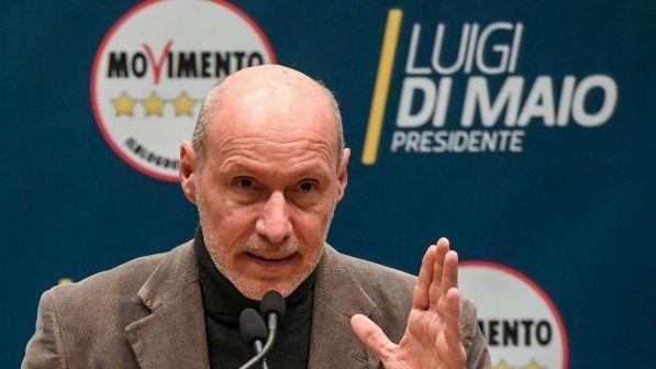M5s, De Falco presenta ricorso contro l'espulsione: violata la Carta