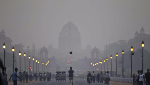 Aria irrespirabile, per la prima volta l'India batte la Cina:inquinamento record nel 2015