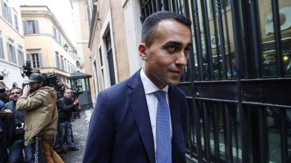 M5s, Di Maio: "Un contratto di governo in 10 punti da proporre a Lega e Pd"