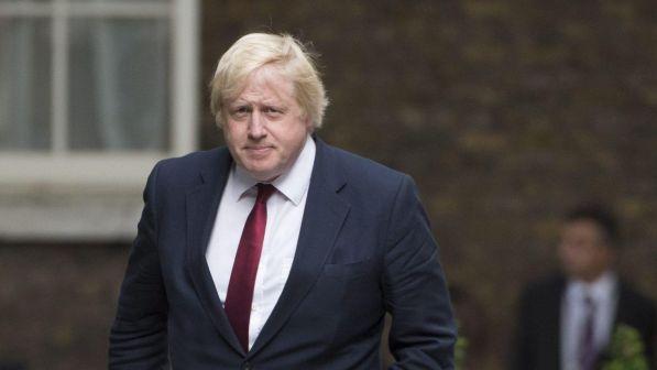 Brexit, Johnson: "Il piano May è un'umiliazione nazionale, si cambi"