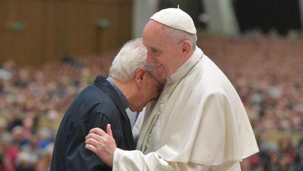 Rivelazione shock di don Albanesi: "Io abusato in seminario da sacerdoti"