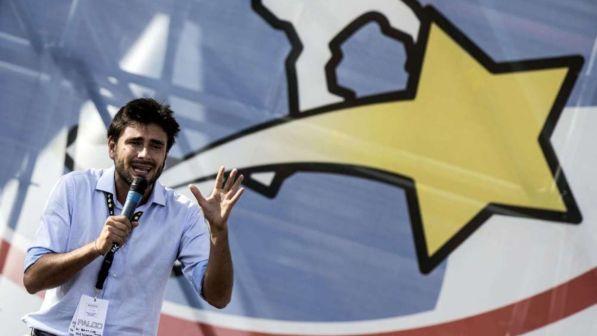 Di Battista polemico: "Per Notre-Dame 600 milioni e per la Libia niente"