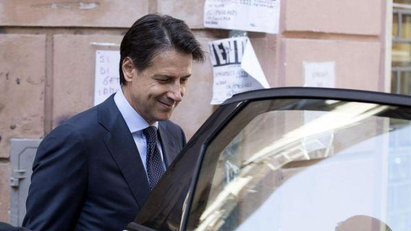 Conte, colloquio di un'ora al Colle senza lista dei ministri | Savona: su di me veti