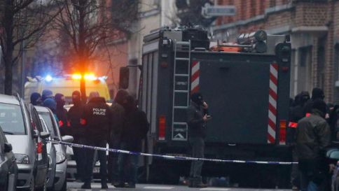 Belgio, nuovo assalto a Molenbeek