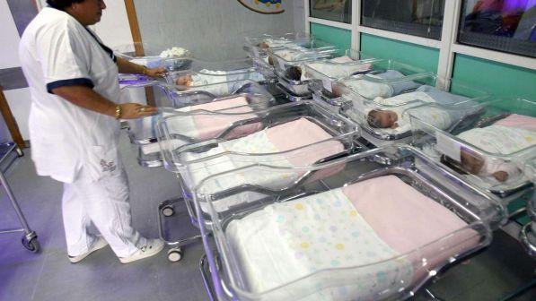 Cagliari, neonato morto poco dopo la nascita: sei medici indagati