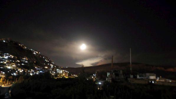 Siria denuncia raid missilistico israeliano: "Lo abbiamo fermato"