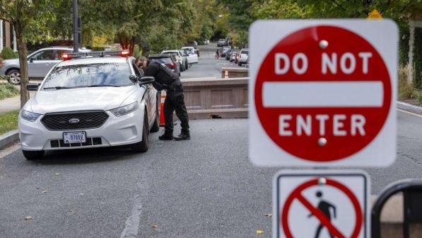 Usa, treno deraglia: decine di carrozze cadono sulla strada