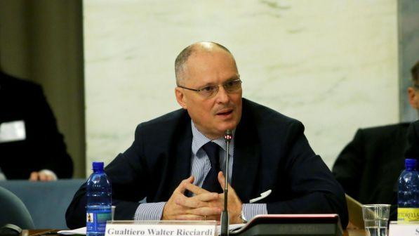 Sanità, Ricciardi: attuale governo ha posizioni antiscientifiche