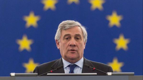 Terrorismo, Tajani: "Nei Balcani arrivano foreign fighter da Siria"