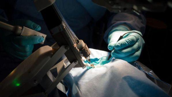 Pavia, esame per tumore da fare entro 72 ore ma non c'è posto in alcun ospedale