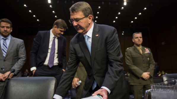 Il Pentagono <i>smentisce</i> Obama: "I nostri soldati combattono contro l'Isis in Siria e Iraq"