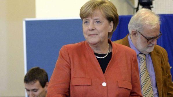 Merkel: serve più convergenza economico-sociale in eurozona