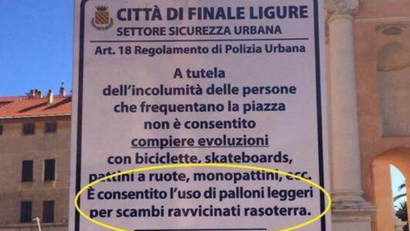 Finale Ligure, vietato disturbare: vigili impongono tiki taka ai ragazzini
