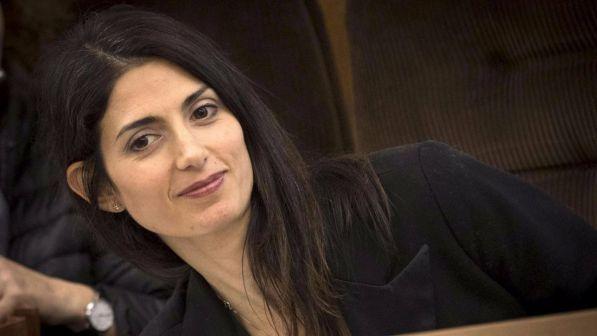 Roma, Raggi all'Antimafia: "Su bilancio e bandi trovato il Far West"