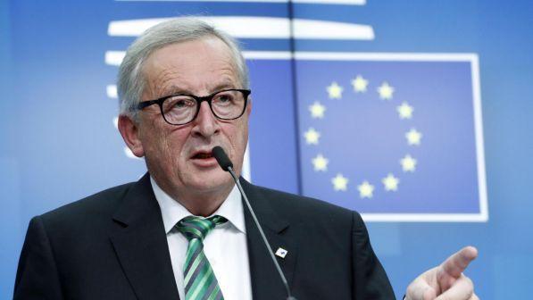 Il mea culpa di Juncker: "L'austerità fu avventata, con i greci poco solidali" | Di Maio: "Lacrime di coccodrillo"