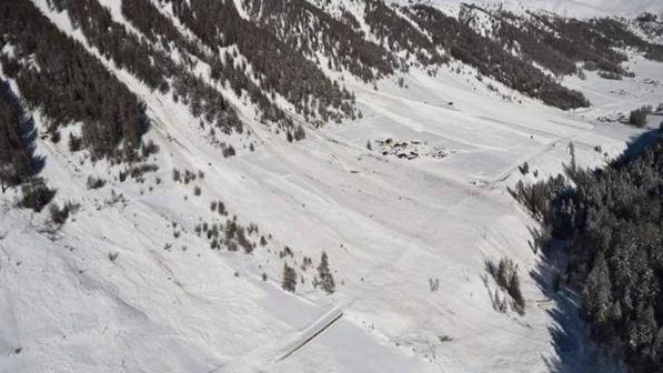 Bolzano, sciatore 17enne travolto e ucciso da una valanga