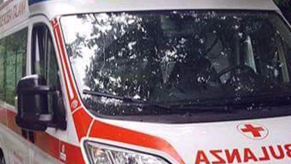 Padova, cade in casa su porta a vetri: 20enne muore dissanguato