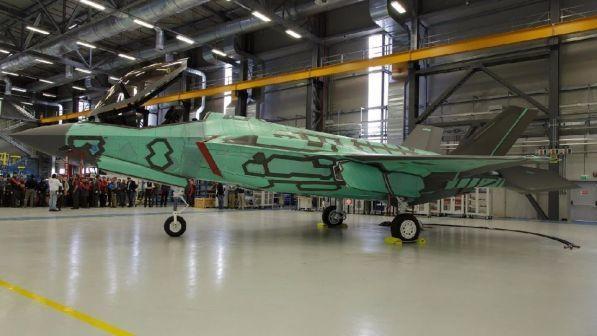 Hacker russi all'attacco della Aeronautica: "Cercavano i segreti degli F-35"
