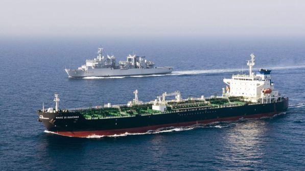 Libia, nave italiana verso Tripoli: avviate attività di ricognizione