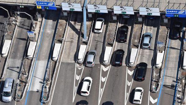 Pasqua, 14 milioni di italiani in viaggio ma il 65% rimarrà a casa