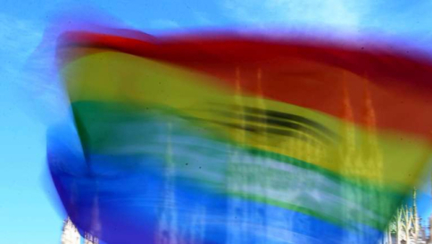 unioni civili flashmob duomo milano gay ddl cirinnà