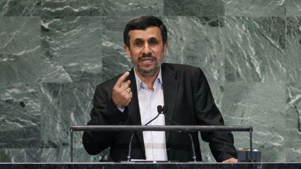 Iran-Usa, Ahmadinejad apre a negoziati diretti con Trump