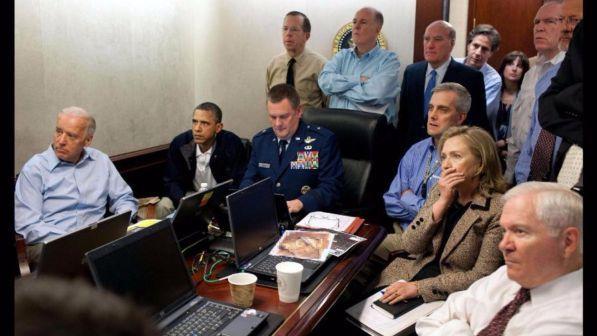 Usa 2016, Hillary Clinton attacca: "Mentre seguivo il raid contro Bin Laden, Trump era a The Apprentice"