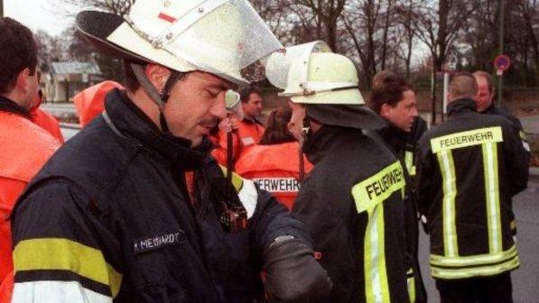 Germania, incendio in un centro profughi: 30 feriti, uno è grave