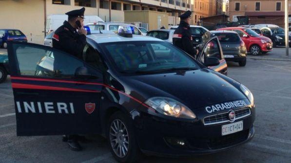 "Mi ha offeso", studente 17enne sfregia una prof nel Casertano