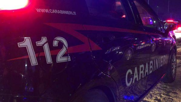 Roma, dice "che puzza" a un passante, che si offende e gli spara: un arresto