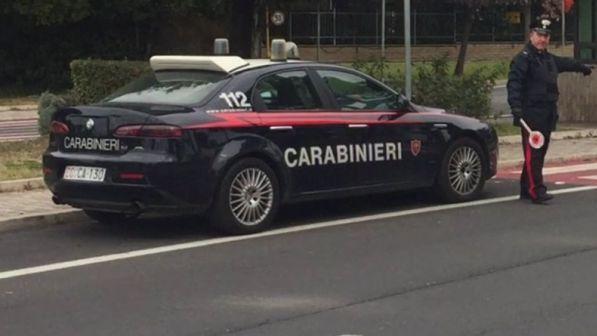 Napoli, ruba auto con bimba a bordo: ladro fugge, piccola ritrovata