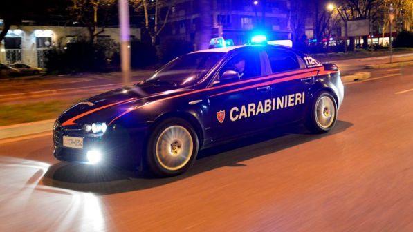 Bologna, uomo accoltellato in strada: è in gravi condizioni